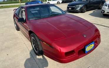 Pontiac-Fiero-Coupe-1988-7