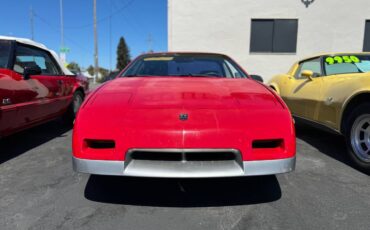 Pontiac-Fiero-gt-1985-1