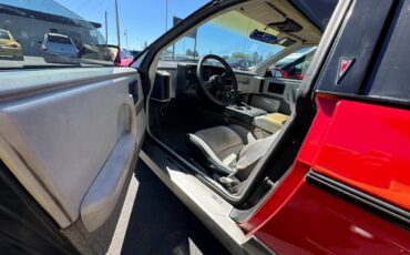 Pontiac-Fiero-gt-1985-10