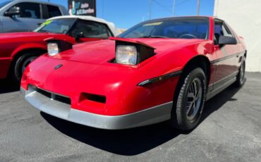 Pontiac-Fiero-gt-1985-3