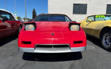 Pontiac-Fiero-gt-1985-4