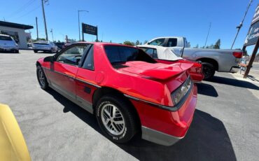 Pontiac-Fiero-gt-1985-6