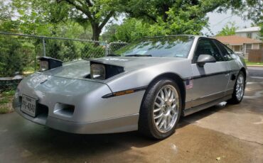 Pontiac-Fiero-gt-1987-5