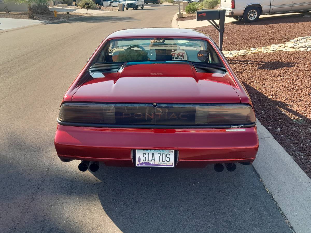 Pontiac-Fiero-gt-1988-1