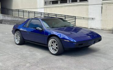 Pontiac-Fiero-se-1985-3