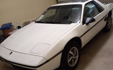 Pontiac-Fiero-se-1985-8