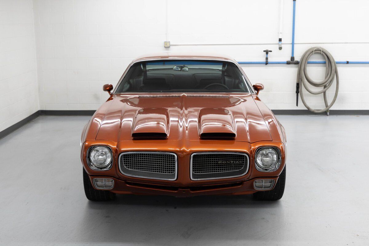 Pontiac-Firebird-1970-4