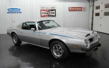 Pontiac-Firebird-1975-7