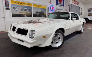 Pontiac-Firebird-1976-1