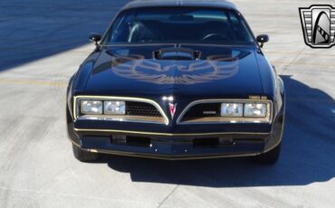 Pontiac-Firebird-1977-2