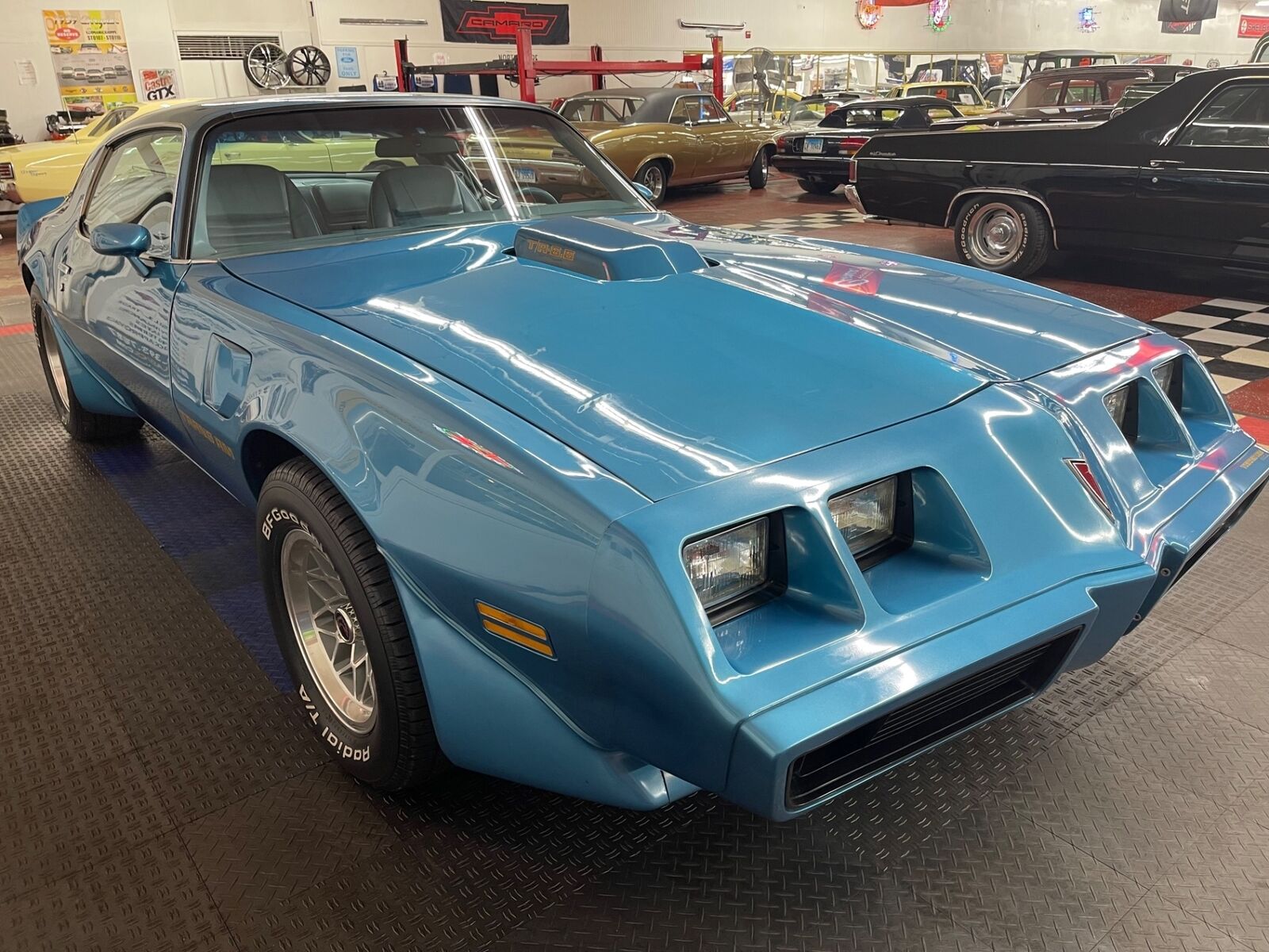 Pontiac-Firebird-1979-18