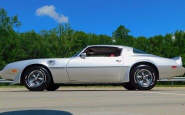 Pontiac-Firebird-1979-4