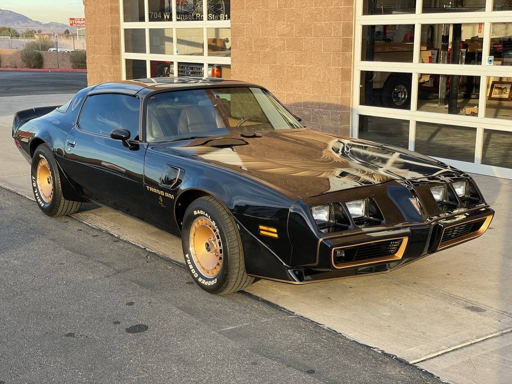 Pontiac-Firebird-1981-2