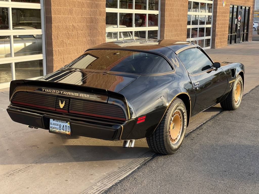 Pontiac-Firebird-1981-8