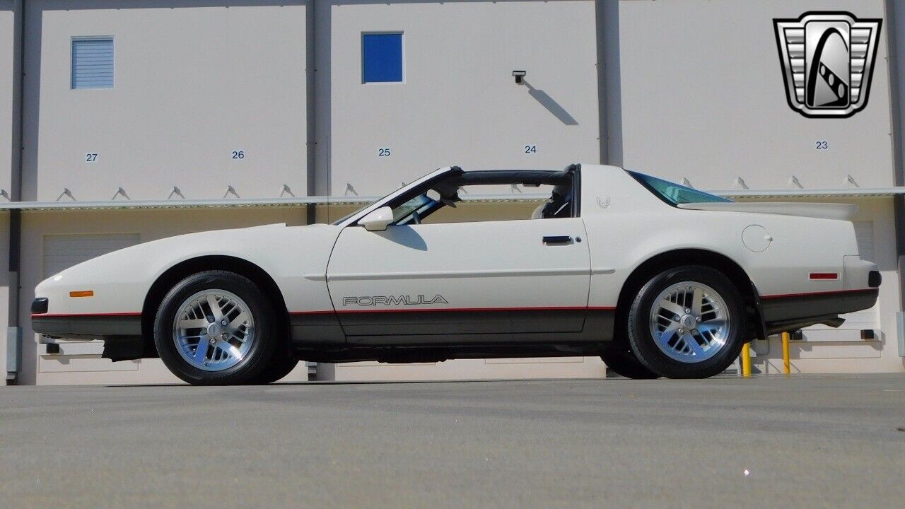 Pontiac-Firebird-1989-6