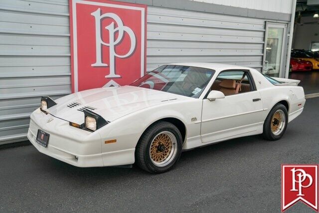 Pontiac-Firebird-1990-33