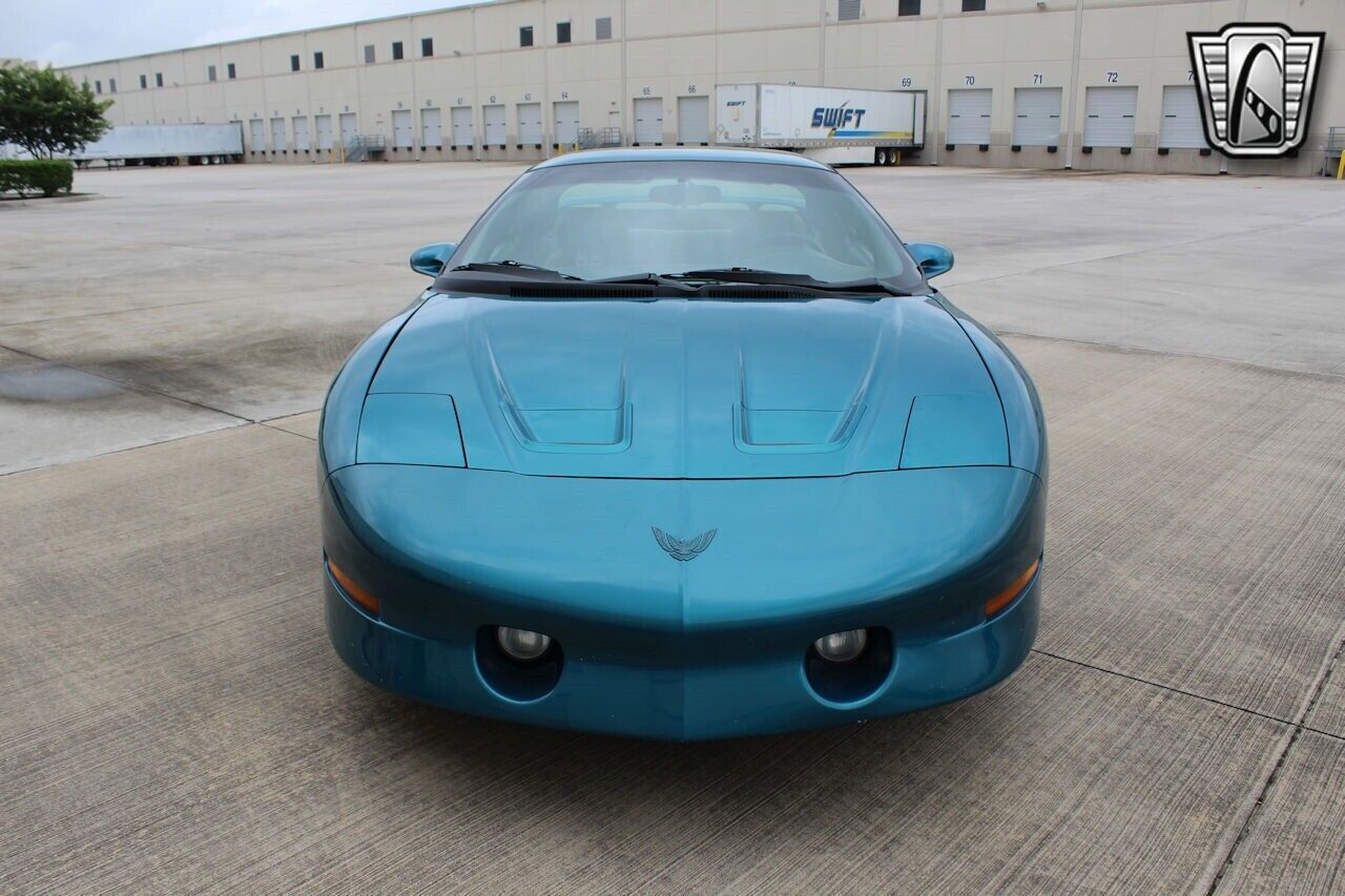 Pontiac-Firebird-1994-5