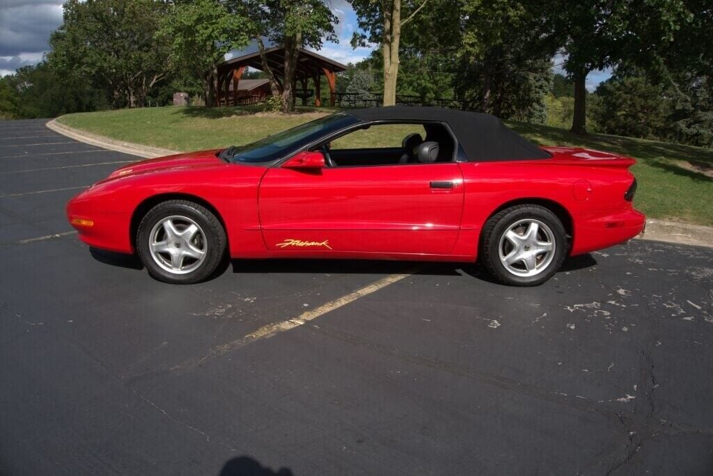 Pontiac-Firebird-Cabriolet-1995-2