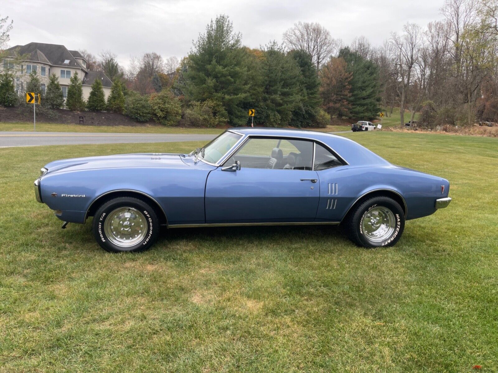 Pontiac-Firebird-Coupe-1968-3