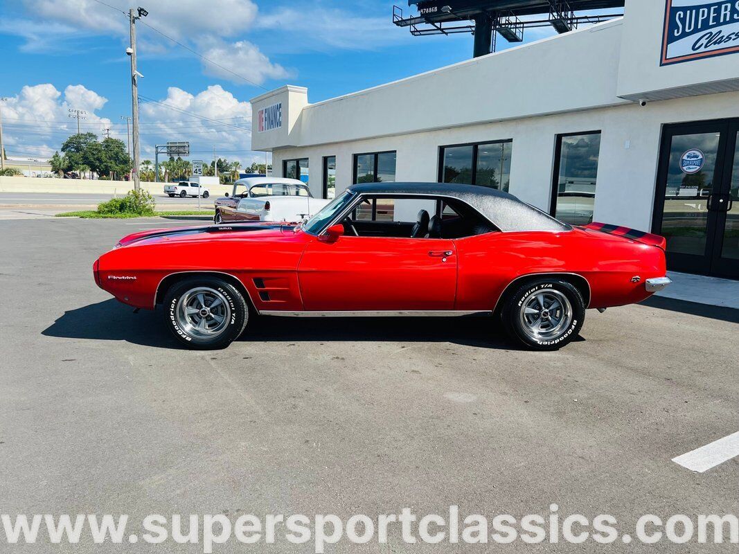 Pontiac-Firebird-Coupe-1969-1