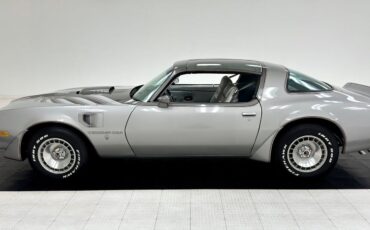 Pontiac-Firebird-Coupe-1979-1