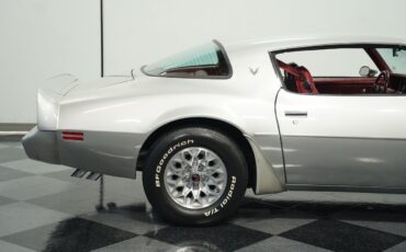 Pontiac-Firebird-Coupe-1979-26