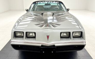 Pontiac-Firebird-Coupe-1979-8