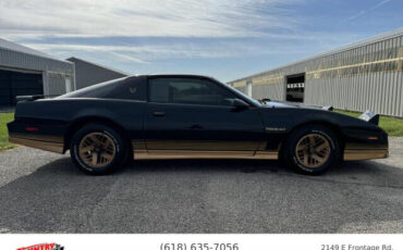 Pontiac-Firebird-Coupe-1984-11