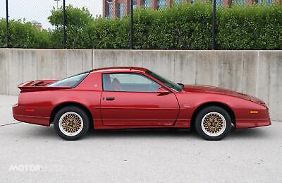 Pontiac-Firebird-Coupe-1987-1