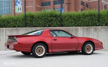 Pontiac-Firebird-Coupe-1987-31