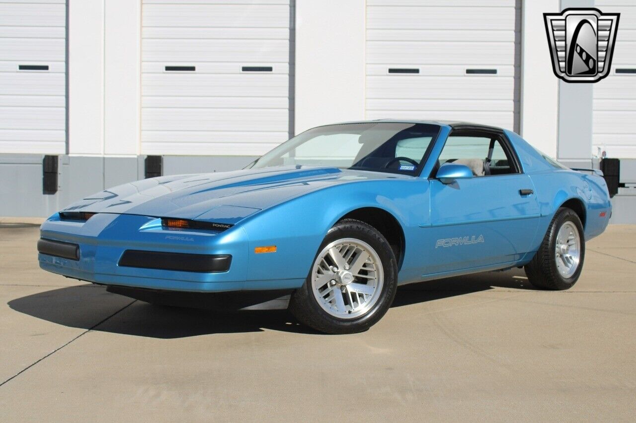 Pontiac-Firebird-Coupe-1988-2