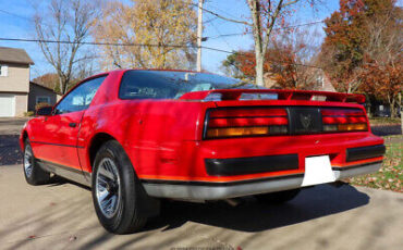 Pontiac-Firebird-Coupe-1988-5