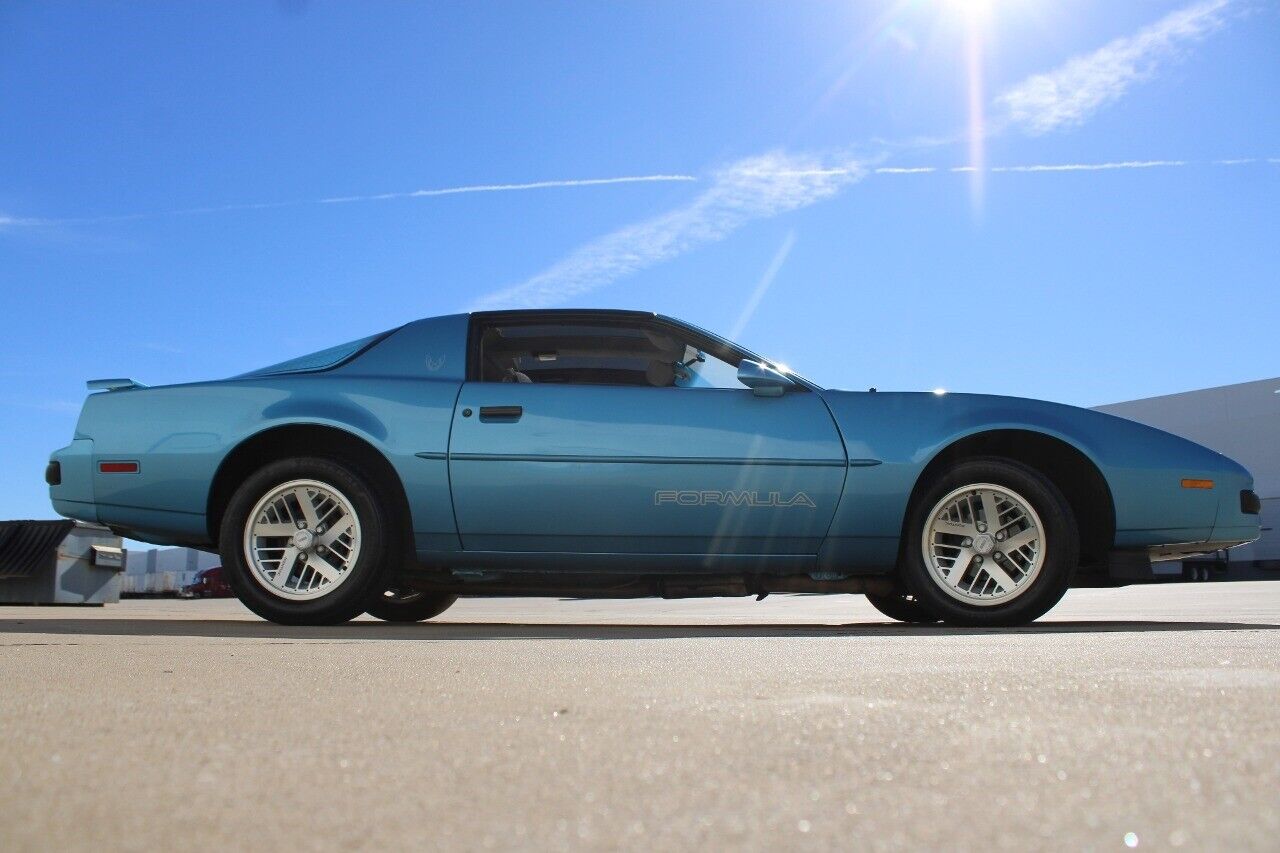 Pontiac-Firebird-Coupe-1988-6