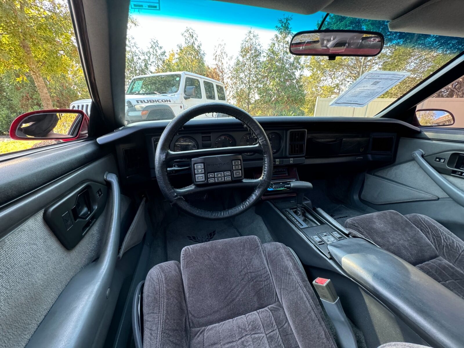 Pontiac-Firebird-Coupe-1989-37