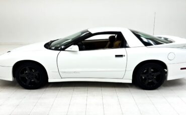 Pontiac-Firebird-Coupe-1994-1