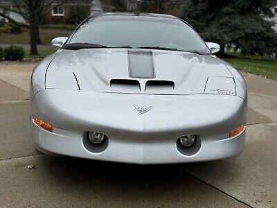 Pontiac-Firebird-Coupe-1995-1