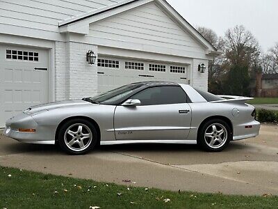 Pontiac-Firebird-Coupe-1995-6