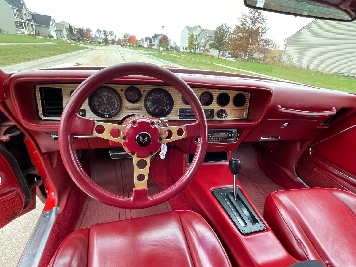 Pontiac-Firebird-redbird-1979-23