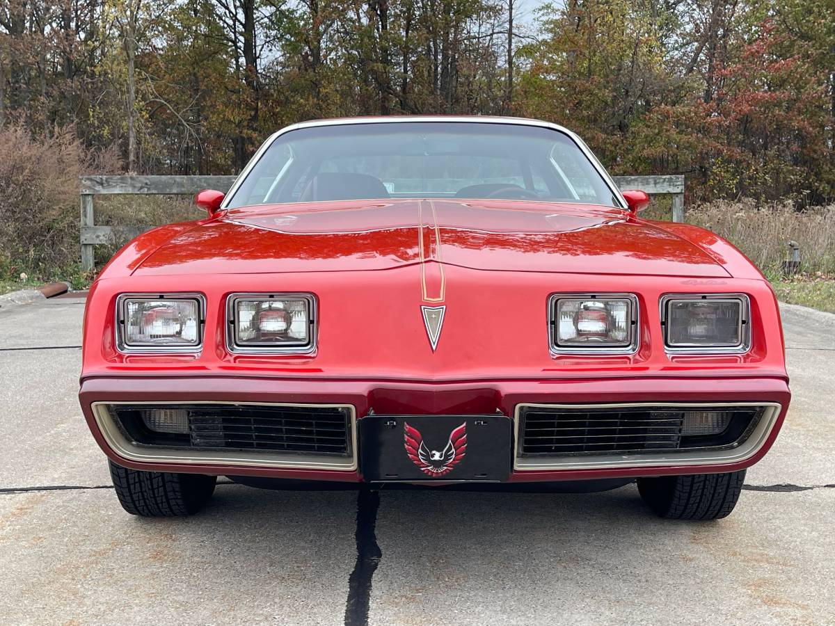 Pontiac-Firebird-redbird-1979