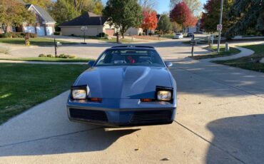 Pontiac-Firebird-trans-am-1983-4