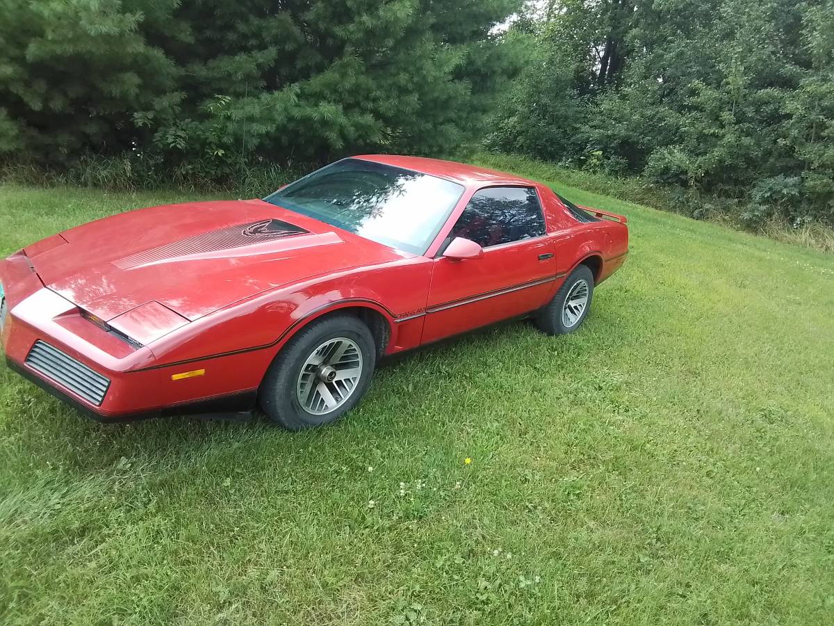 Pontiac-Firebird-trans-am-1984-4