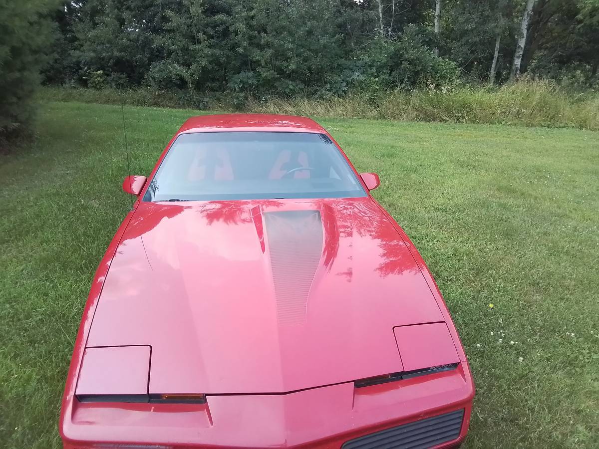 Pontiac-Firebird-trans-am-1984-5