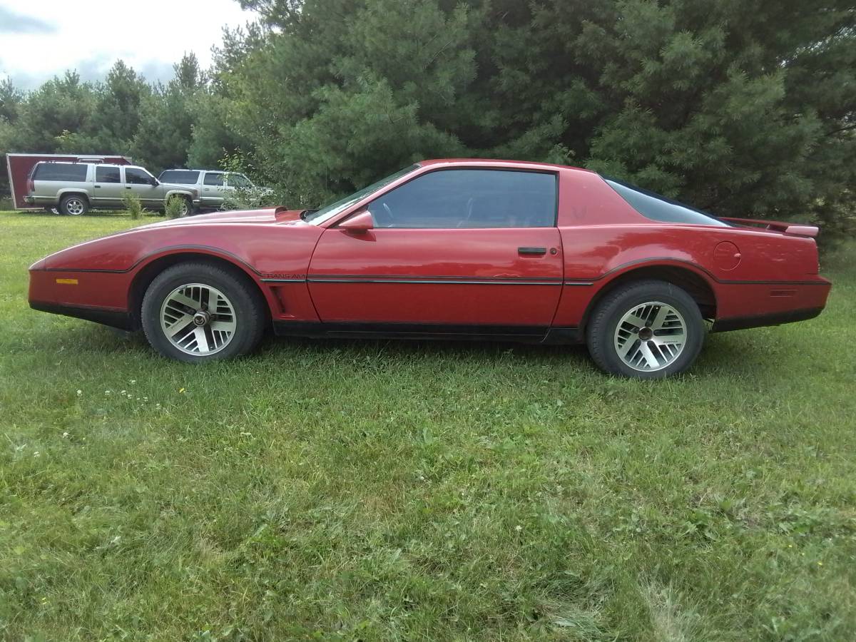 Pontiac-Firebird-trans-am-1984-7