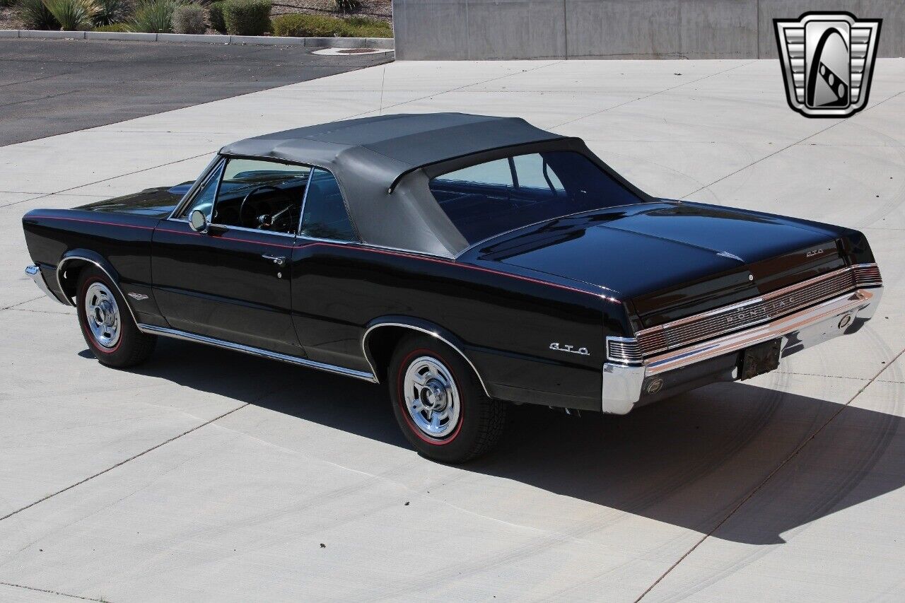 Pontiac-GTO-1965-10