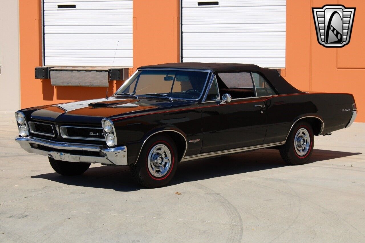 Pontiac-GTO-1965-3