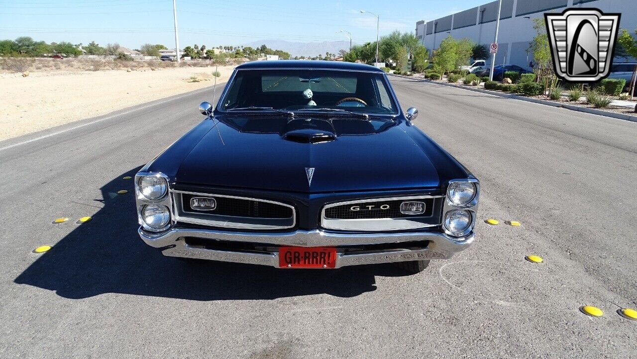 Pontiac-GTO-1966-2