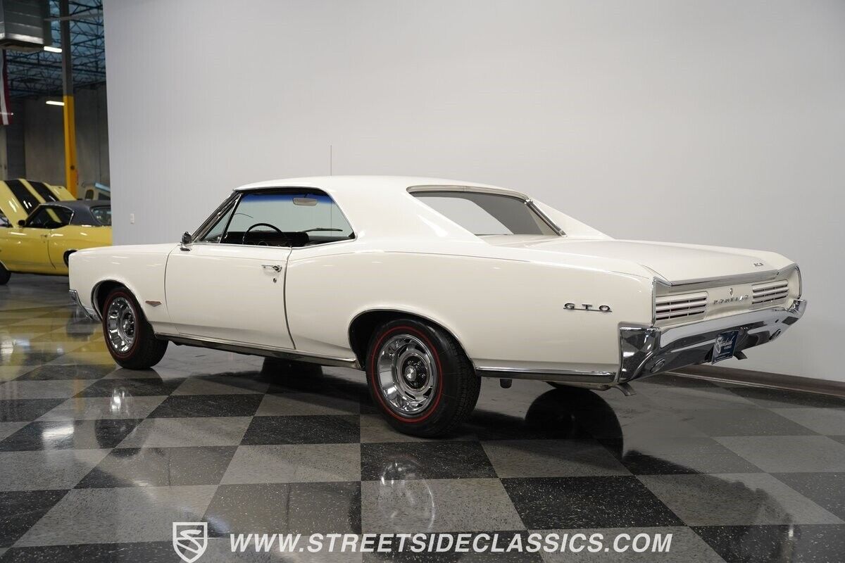 Pontiac-GTO-1966-6