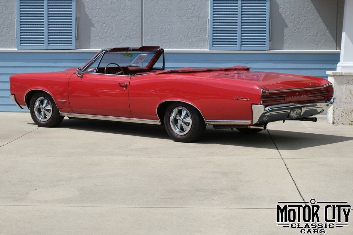 Pontiac-GTO-1966-6