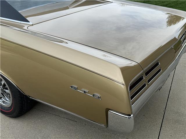 Pontiac-GTO-1967-18