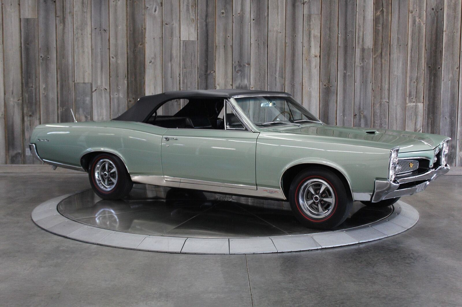 Pontiac-GTO-1967-6